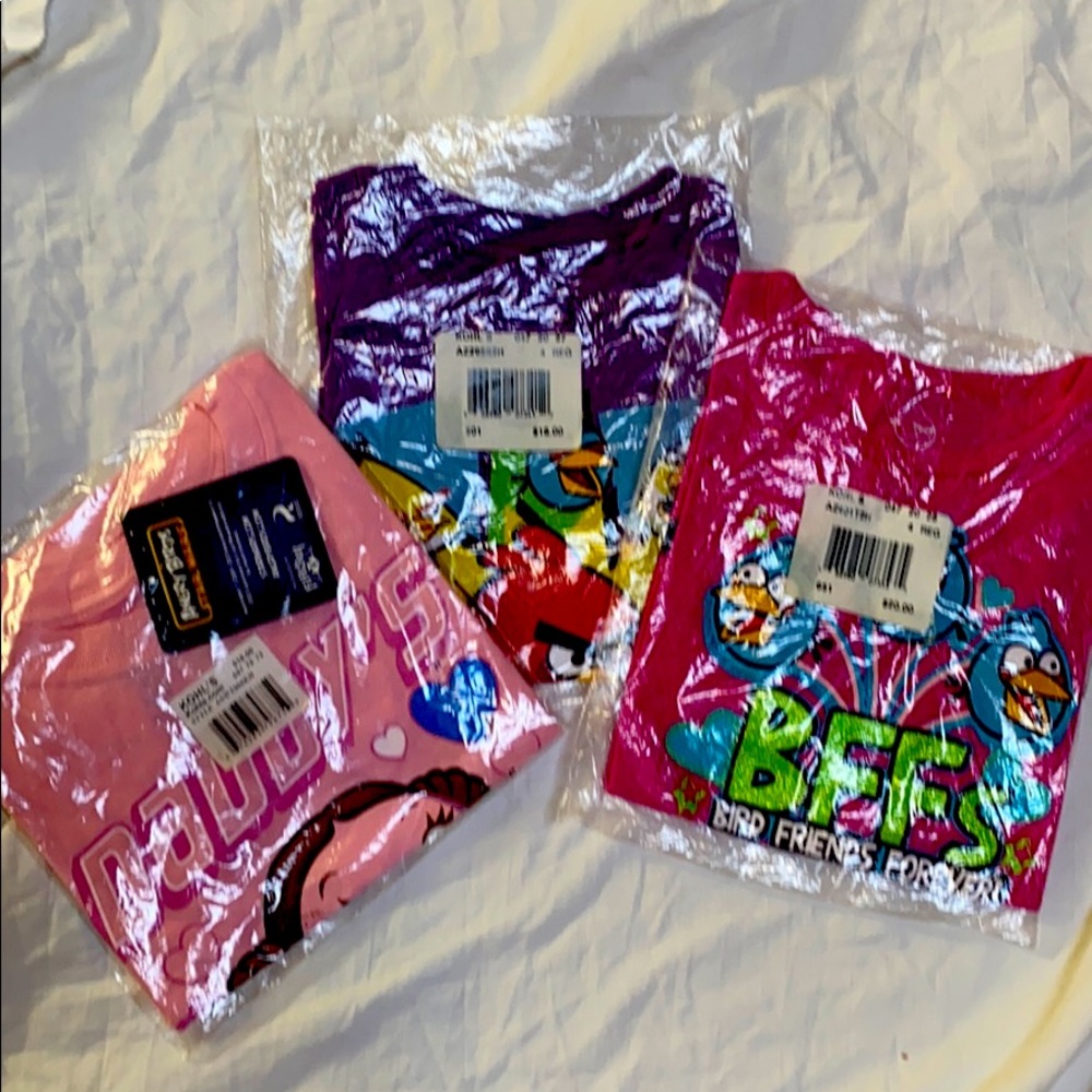 NIP lot of 3 Angry Birds Girl Tshirts size 4/4T